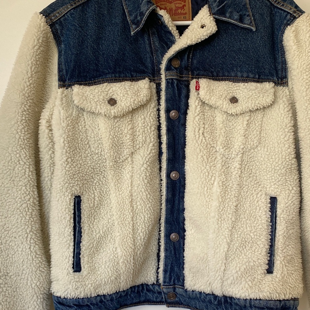 Levi's Women's Denim and Cream Sherpa Jacket - Picture 3 of 7